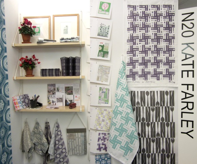 KateFarley_stand_details1_1500web